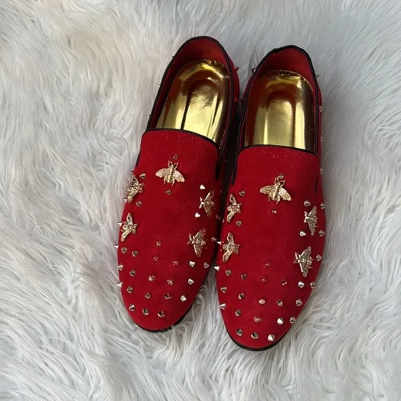 Red Suede Gold Bees Spike Studs Punk Rock Mens Loafers Flats Size 10 - Picture 3 of 8